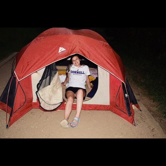 Meet your Posher, Kiara - Picture 1 of 3